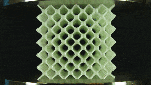 Elastomeric lattice